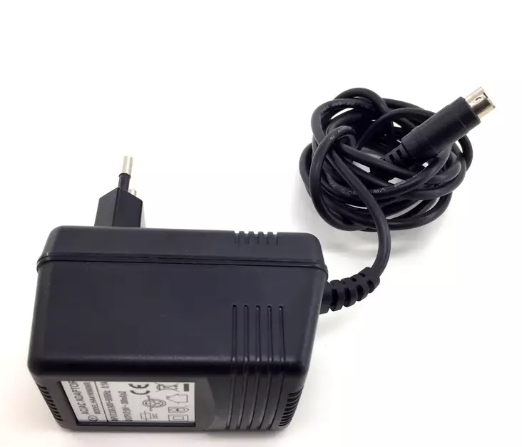 Mackie MIX12 (vanha) AC Power Supply - Mikserien virtalähteet - 3MA2045243-1 - 1