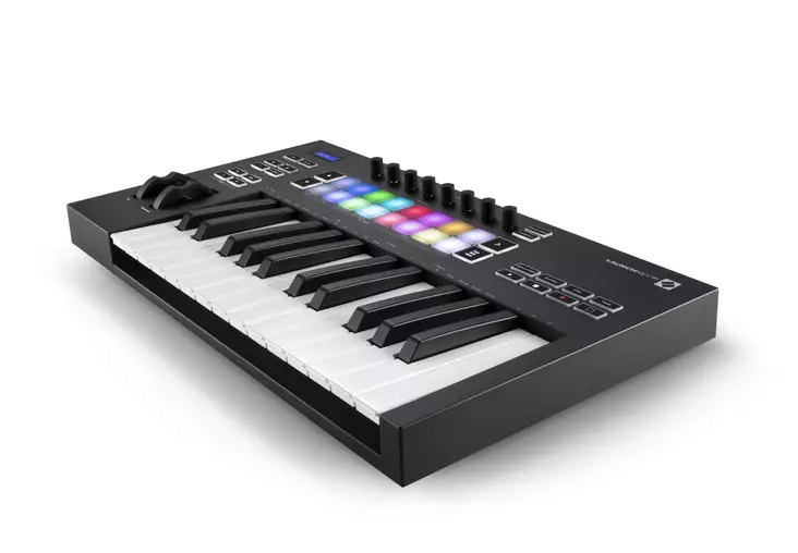Novation Launchkey 25 MK3 USB-MIDI-koskettimisto - MIDI/USB -koskettimet - YNOVLKE25MK3 - 1