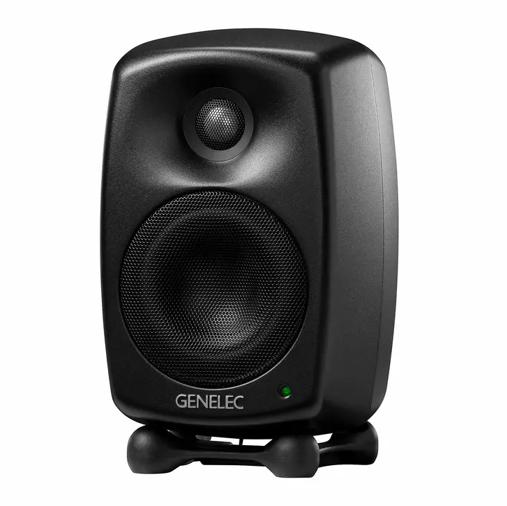Genelec 8020D Studio Monitor Black - Studio- ja HIFI-kaiuttimet, 2-tie - 8020DMM-6 - 1