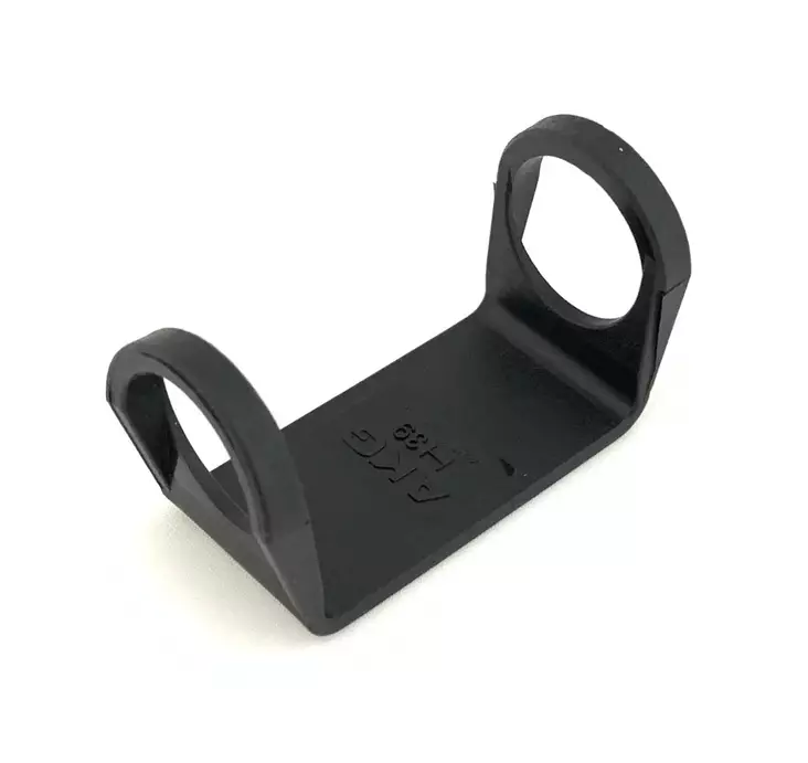 AKG H 39 vyöpidike SE 300 B etuasteelle - Mikrofonikiinnikkeet ja -telineadapterit - H39 - 1