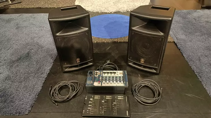 Yamaha Stagepas 300 kaiutinjärjestelmä (Käytetty) - Kaiutinjärjestelmät - SP300KAYT - 1