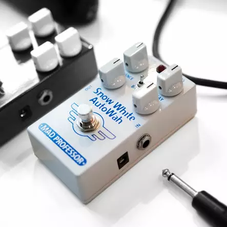 Mad Professor Snow White AutoWah GB - Kitaraefektit ja -pedaalit - MPSWAW - 2
